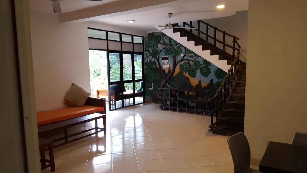 Albergue The Backpack Hub At Weligama Exterior foto