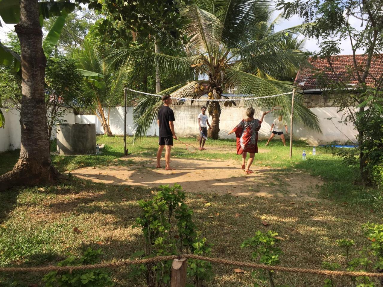 Albergue The Backpack Hub At Weligama Exterior foto