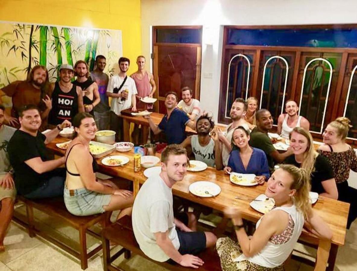 Albergue The Backpack Hub At Weligama Exterior foto
